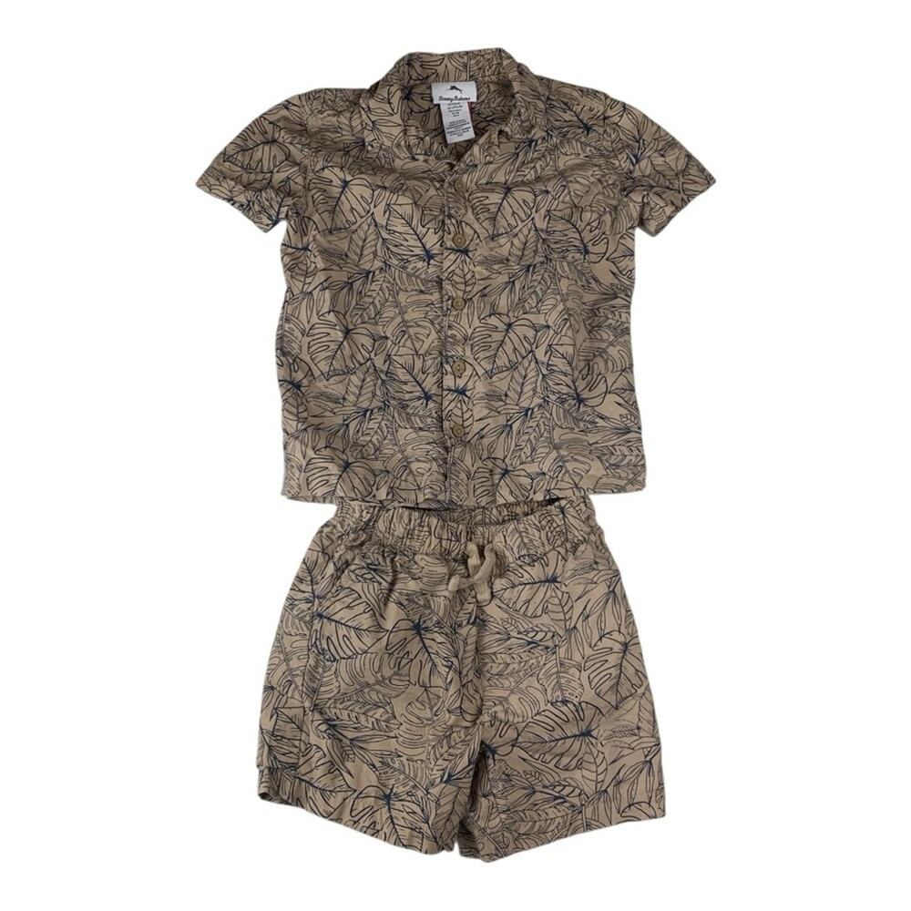 Tommy Bahama boys size 5 /6 two piece outfit button up shirt short matching set